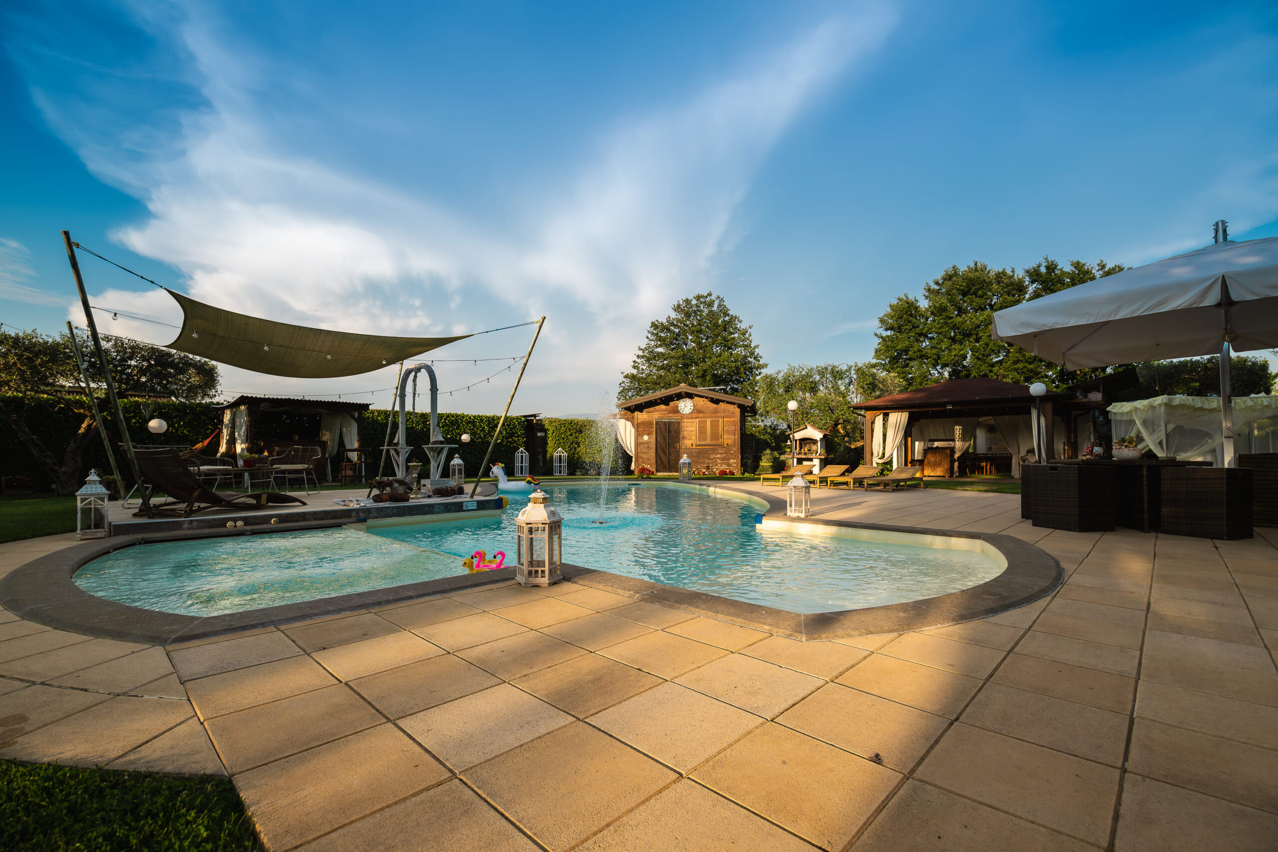 Piscina di giorno